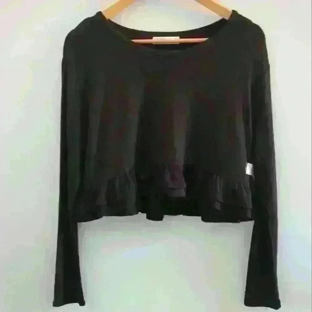 ARIZONA JEAN CO. | Women's Black  Ruffled Super Soft Cropped Sweater